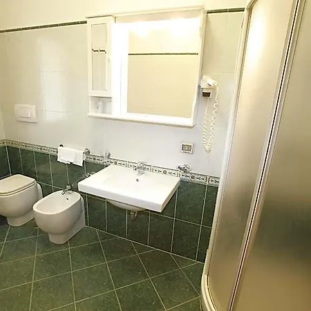 Hotel Adriatic 2*